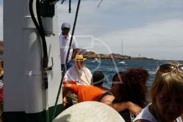 Procesión terrestre-marítimo de la Virgen del Carmen por la bahía de Melenara (Foto TA)